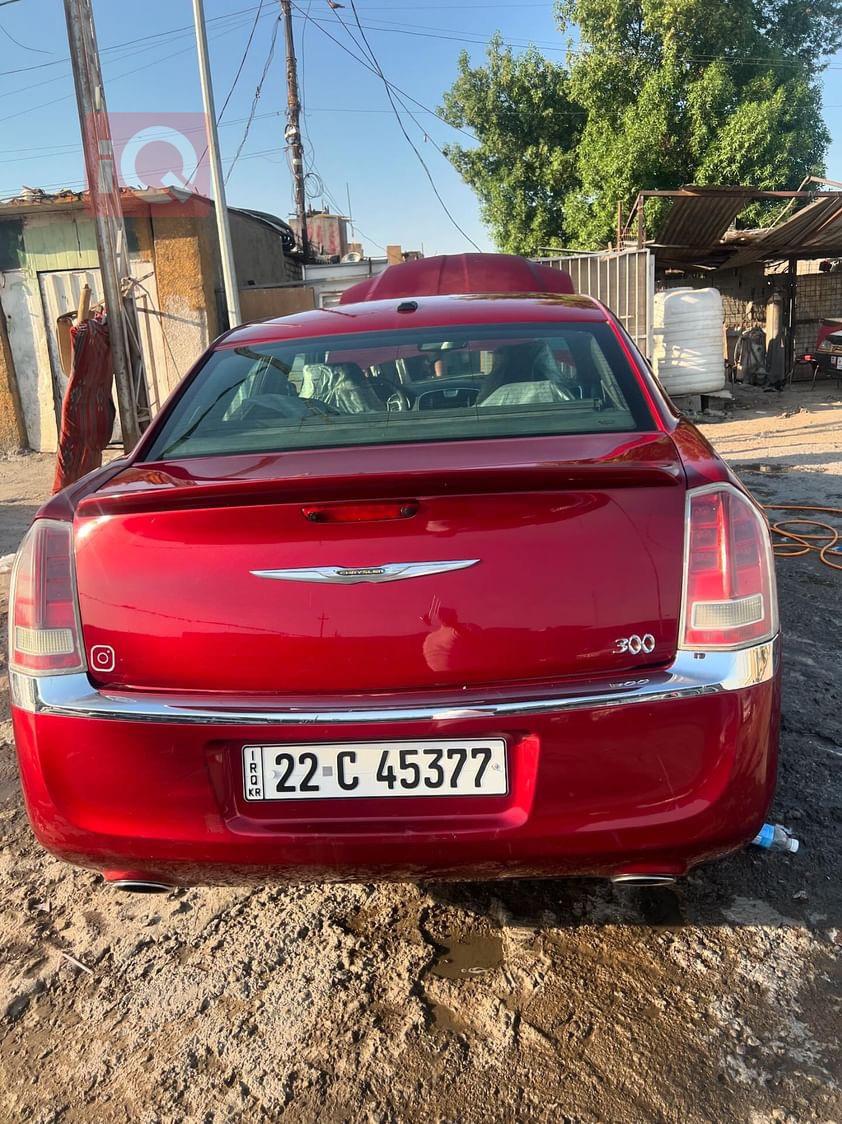 كرايسلر 300